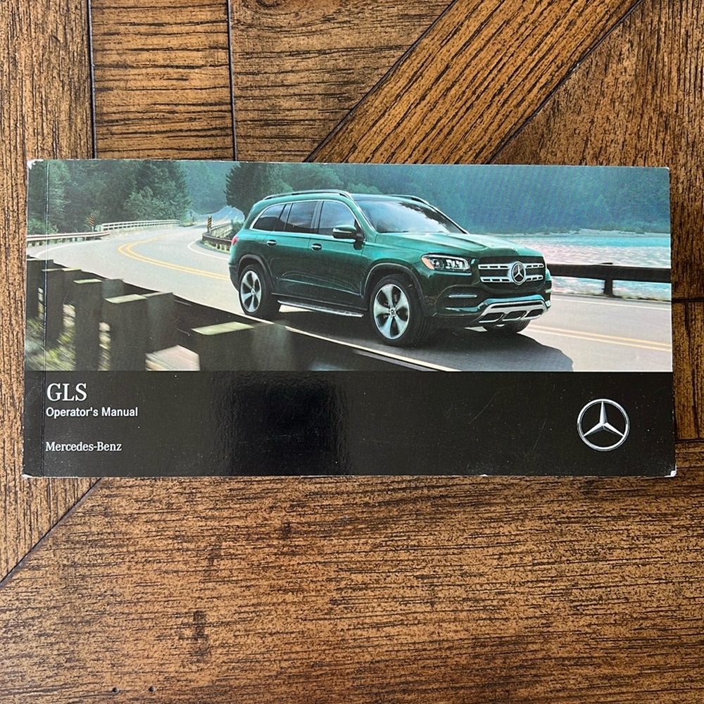 Mercedes-Benz GLS operators manual.